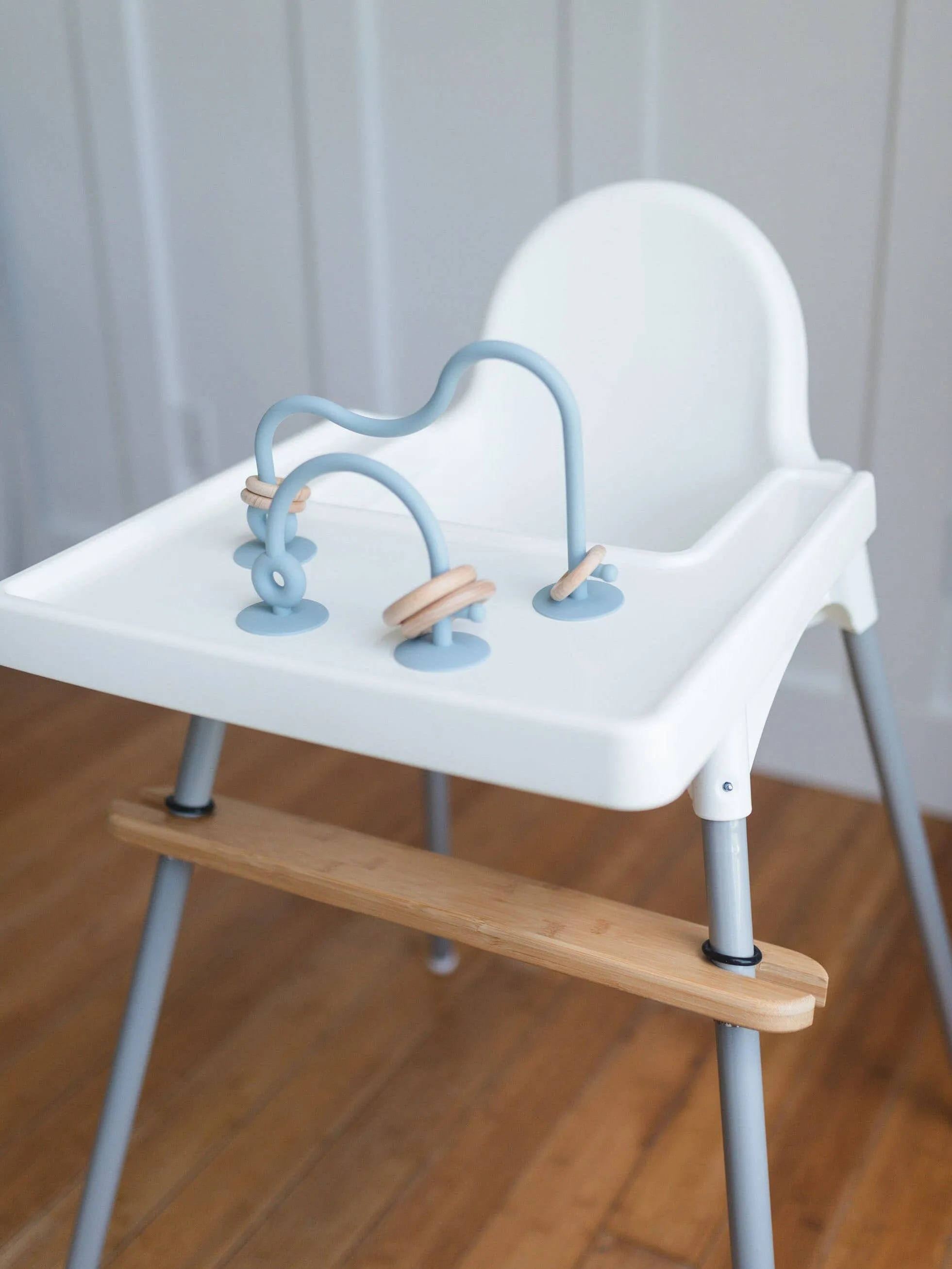 Silicone Highchair Toy - Fun & Safe Mealtime Companion for Babies