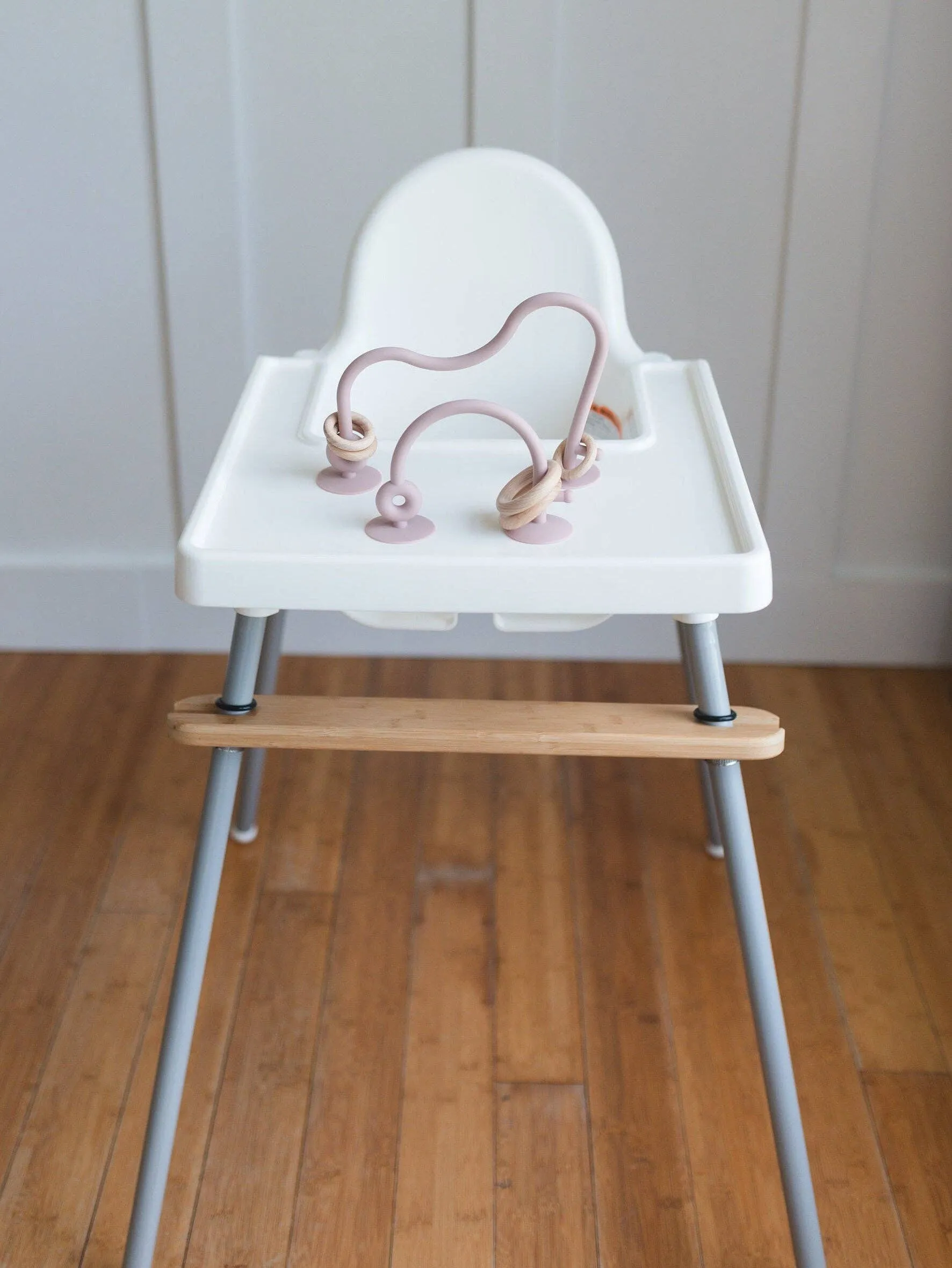Silicone Highchair Toy - Fun & Safe Mealtime Companion for Babies