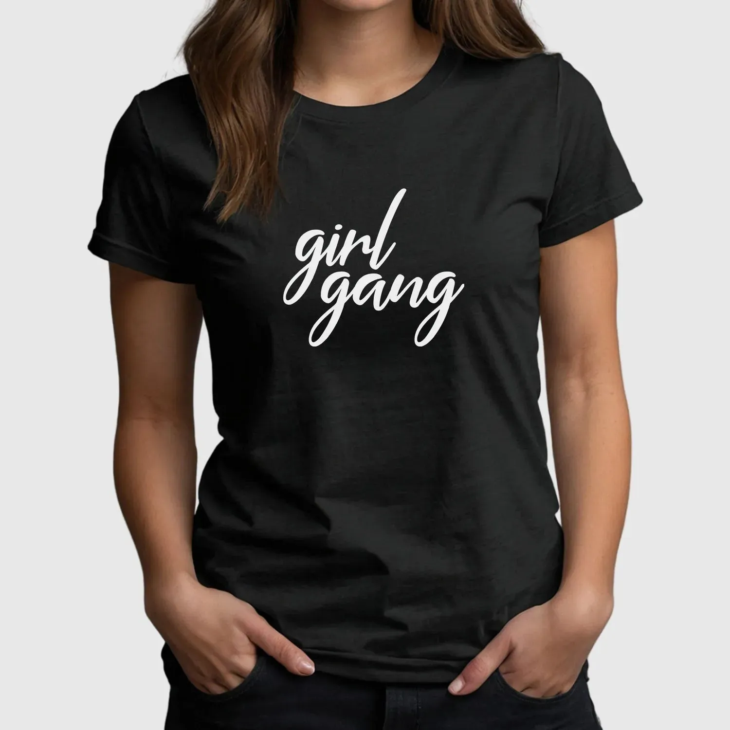 Sisterhood Chic T-Shirt - Cosy & Stylish - Women's Apparel - Urban Design