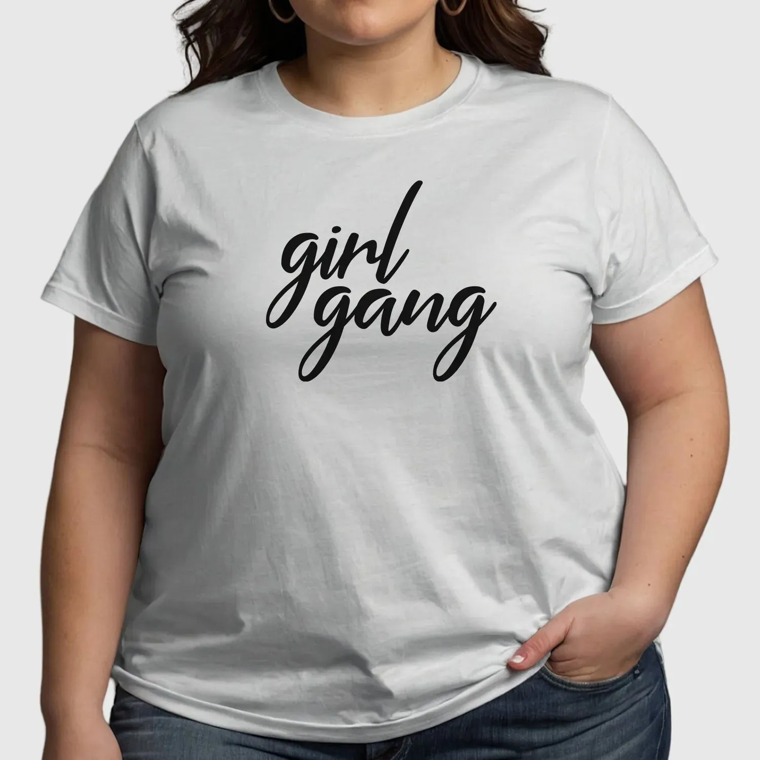 Sisterhood Chic T-Shirt - Cosy & Stylish - Women's Apparel - Urban Design